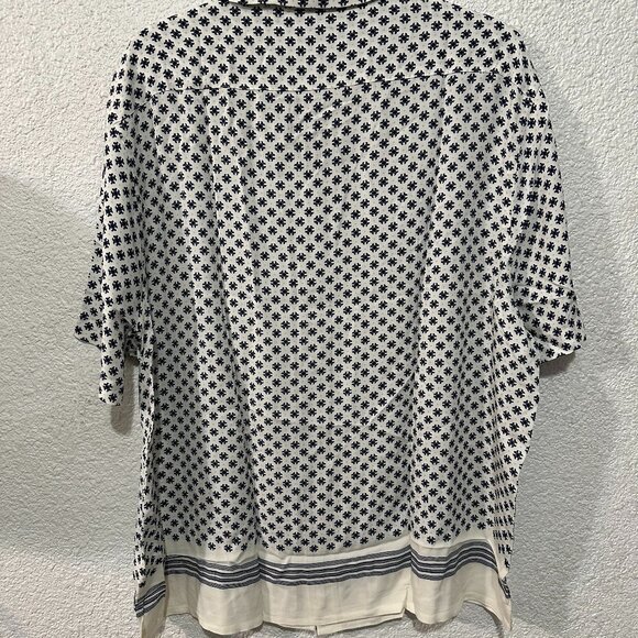 Men's Express Large Bordered Geo Rayon Short Sleeve Shirt - Picture 3 of 5